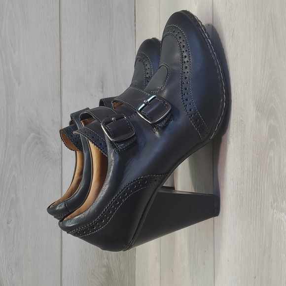 Euro By Sofft Sadira Ankle Leather heels booties shoes sz 11M - Picture 2 of 13